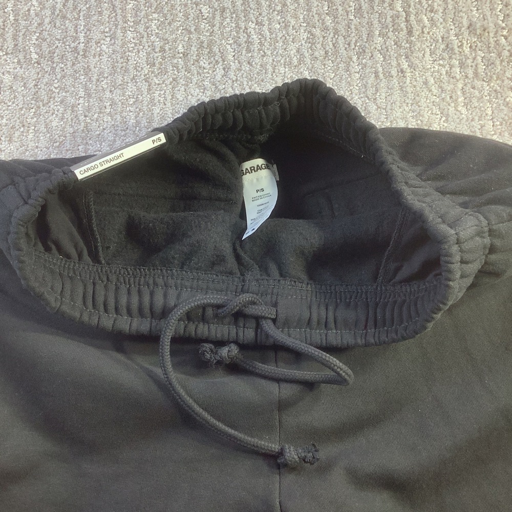 Garage UltraFleece Cargo Straight Sweatpants Jet Black Size Small NWT - Picture 8 of 14